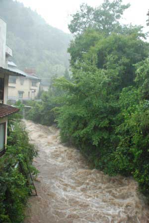 吉奈川の大雨_0523.jpg